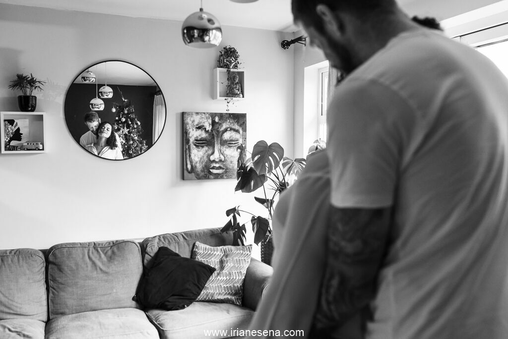 Foto Lifestyle Maternity photoshoot in Cork - at home session. Foto Lifestyle Maternity photoshoot in Cork - at home session. - Imagem 10